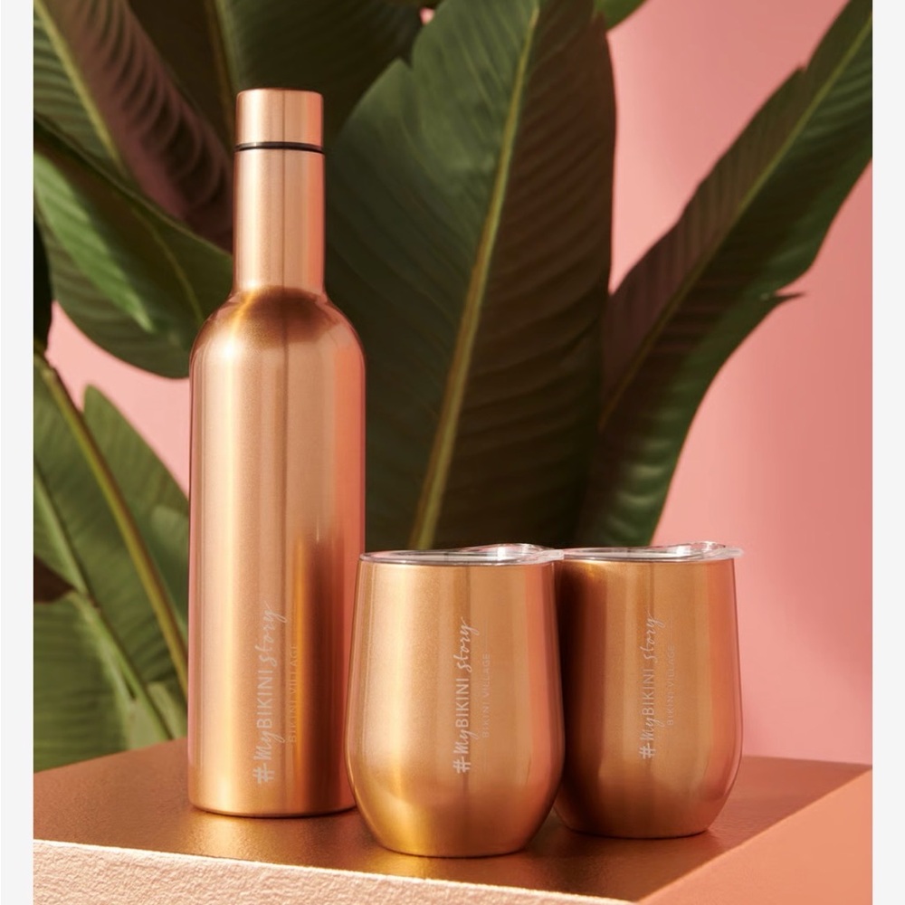 Copper Wine Bottle and Tumbler Set
BNIB from Bikini Village